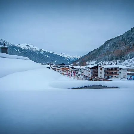 Quality Hosts Arlberg - Bergheim Otel Sankt Anton am Arlberg