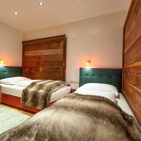 Quality Hosts Arlberg - Bergheim Otel