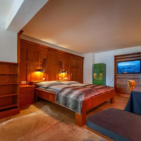Quality Hosts Arlberg - Bergheim Otel Sankt Anton am Arlberg