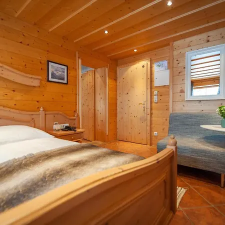 Otel Quality Hosts Arlberg - Bergheim 4*