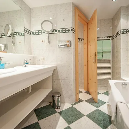 Quality Hosts Arlberg - Bergheim Otel Sankt Anton am Arlberg